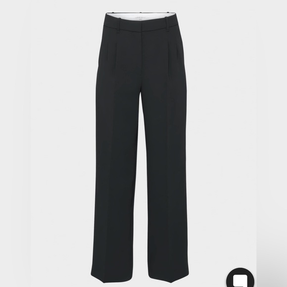 Aritzia Pants - Aritzia Effortless Pants Black